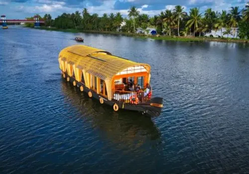 Houseboat Experience
