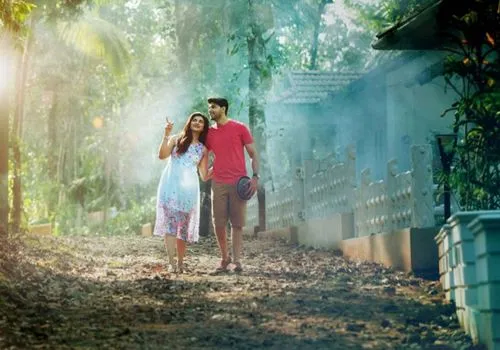 Kerala Honeymoon Houseboat and Romantic Tour Packages